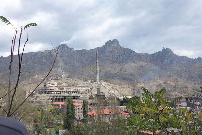 1 Day detour to Armenia from Tbilisi & Local family lunch - The guide, driver, and group size