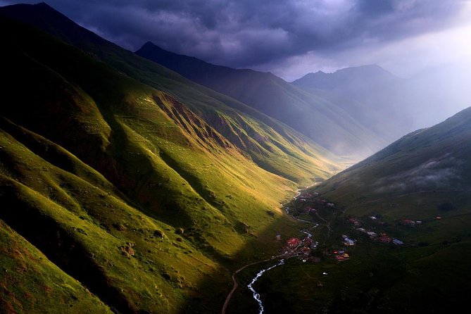 3-Day Hiking Group Tour in Kazbegi - What $590 buys you
