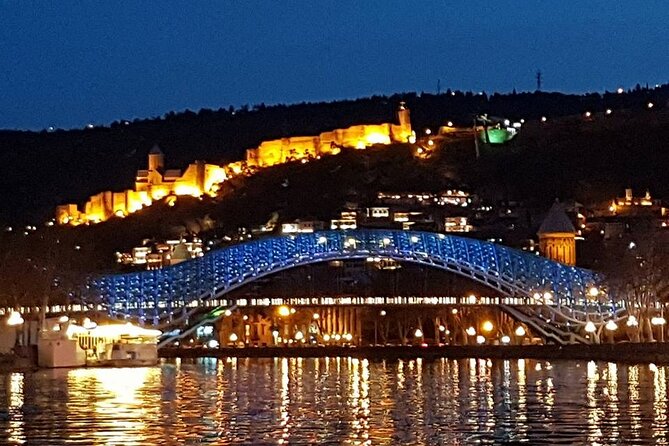 3 days private tour in Georgia - Ananuri Fortress beside the reservoir