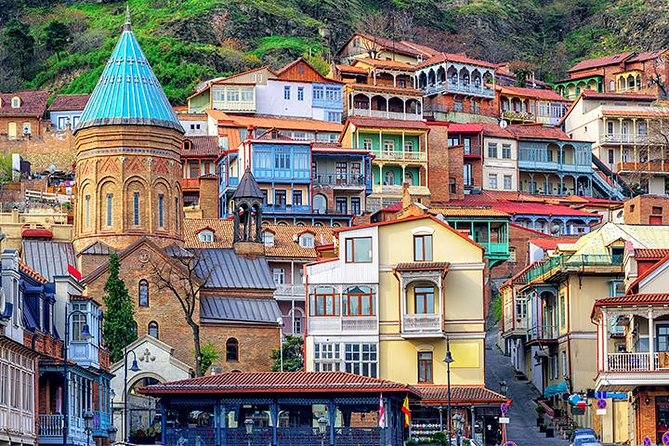 4 Group Tours Including Airport Transfers - Day 2: The Georgian Military Highway to Kazbegi