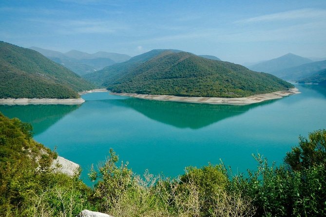 Adventure in Caucasus – Private Tour to Jinvali, Ananuri, Gudauri, Kazbegi - Gudauri and the Friendship Monument