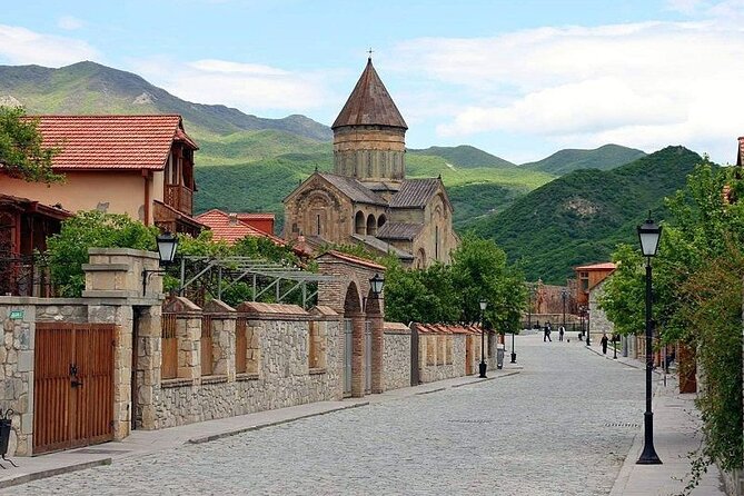 Ancient Georgia Group Tour: Mtskheta,Jvari, Gori, Uplistsikhe - How the guides shape the experience