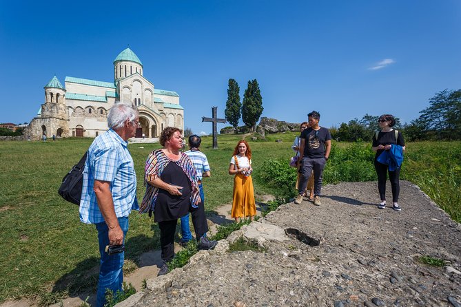 BAGRATI, GELATI & MOTSAMETA Group Tour from Kutaisi - The guides are a major part of the value
