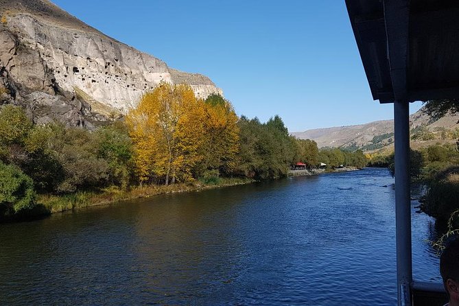 BORJOMI, RABATI & VARDZIA - Group Tour from Kutaisi - Guide quality can shape the whole experience