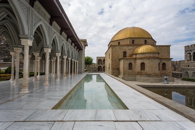 BORJOMI, RABATI & VARDZIA - Group Tour From Tbilisi - What the guide adds, and where the risk lies