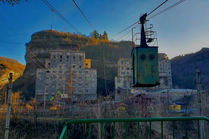 Chiatura. Soviet Past in the present. + Katskhi pillar - What the private format adds
