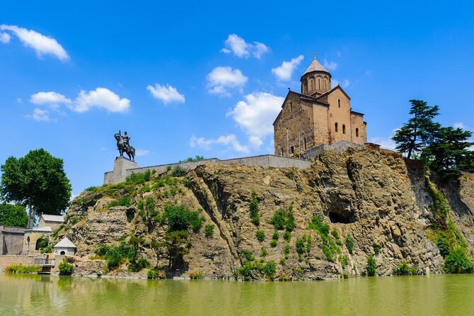 City tour Tbilisi on red bus - Key points to know before boarding