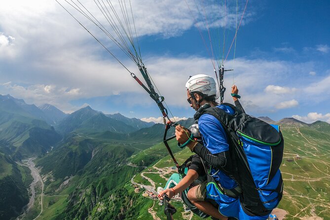 Cloudbase Paragliding in Gudauri, Georgia - Private does not mean completely solitary