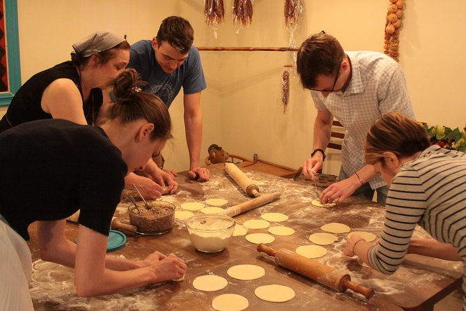 Cook True Ajarian Khachapuri and Khinkali in Highlanders Style - Why these two Georgian dishes make a smart first class