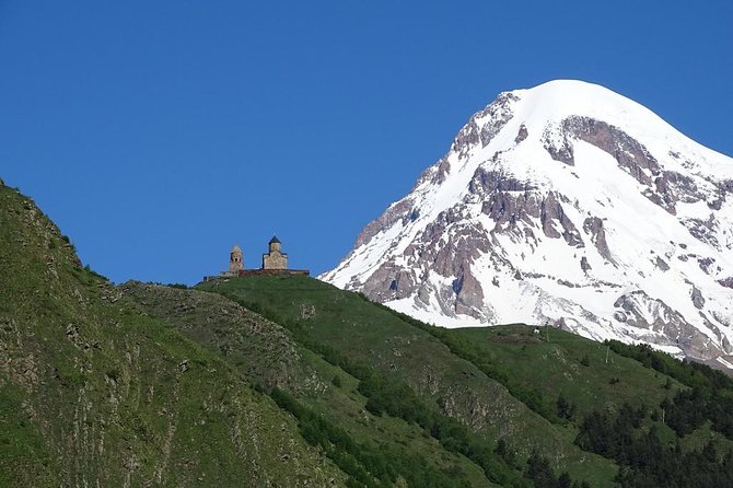 Day trip in Kazbegi - From Tbilisi to the Georgian Military Highway