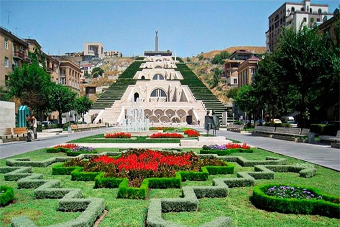 Discover Armenia: Tbilisi-Haghpat-Dilijan-Sevan-Yerevan-Tbilisi - The 7:00 a.m. departure from Tbilisi