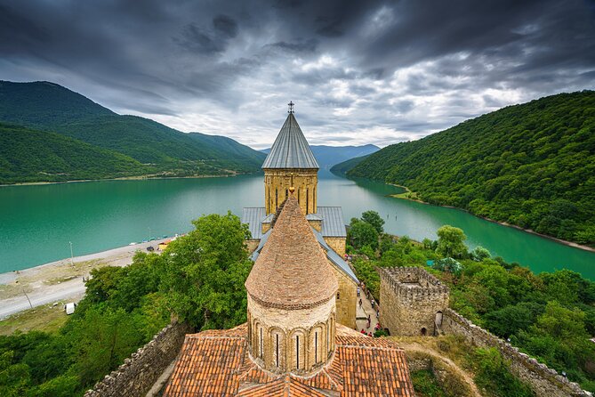 From Tbilisi: Kazbegi, Gudauri & Ananuri Day Trip - Ananuri Fortress: the day’s best hands-on history