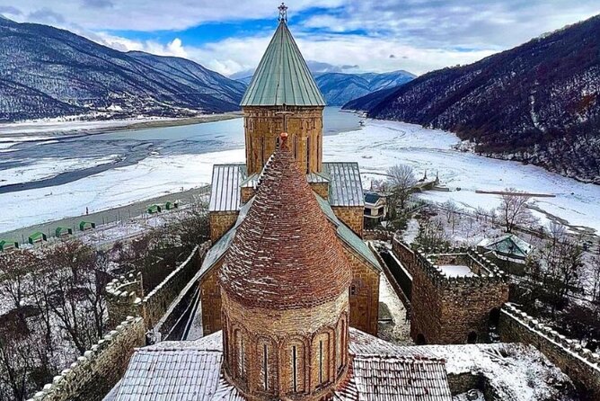 From Tbilisi to Gudauri Ski Resort, Zhinvali, Ananuri Day Trip - Pasanauri, a practical lunch pause