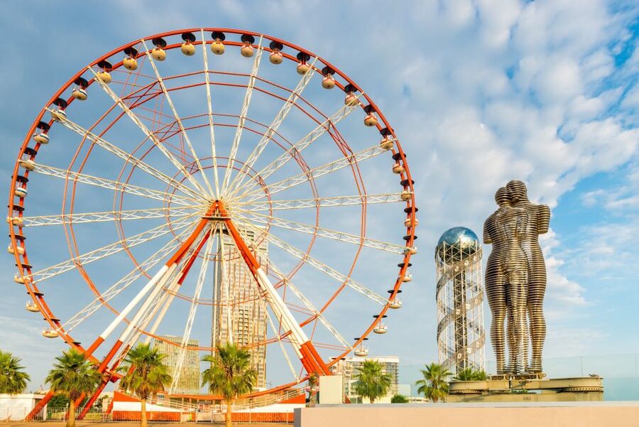From Trabzon: Group Walking Tour through Batumi in Georgia - Coastal architecture and Batumi’s unusual entrances