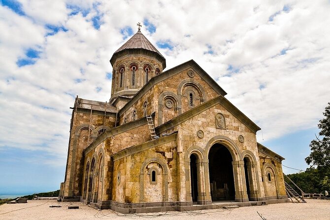 Full Day Tour in Sighnaghi Bodbe Tsinandali from Tbilisi - What the private guide adds