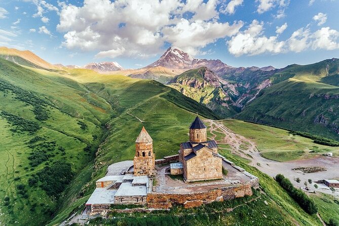 Full-day Tour in Tbilisi, Anauri, Gudauri, and Kazbegi - The private format adds value for families and small groups