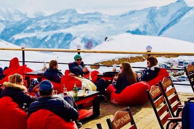 Gudauri ski tour (Group Tour) - The mountain day begins outside Tbilisi