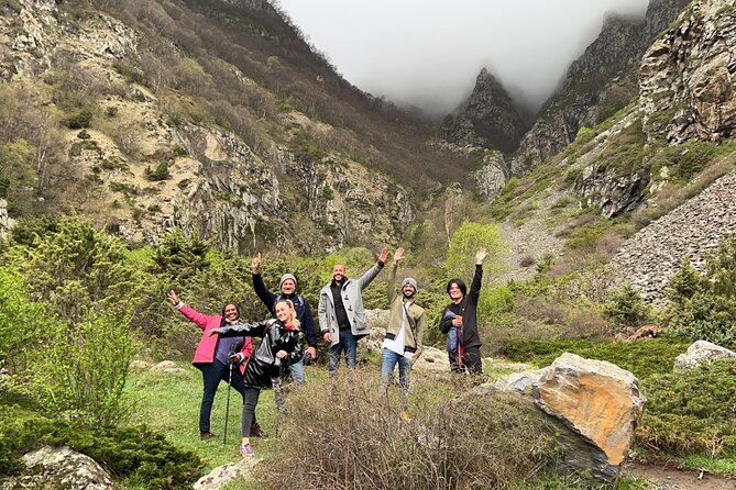 Highlights of Caucasus Mountains-Jinvali,Ananuri,Gudauri,Kazbegi(Group tour) - The Russia Georgia Friendship Monument
