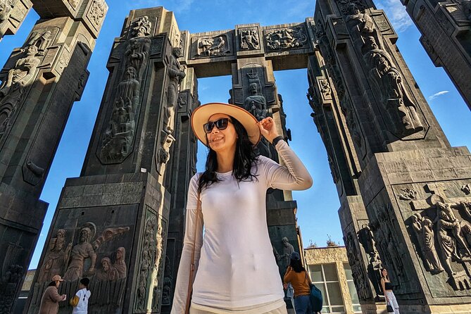 Instagrammable sites of Tbilisi private tour - Leghvtakhevi Canyon and the 22-meter waterfall