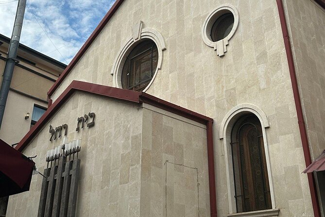 Jewish Heritage Walking Tour with Kosher Wine Tasting - Who will get the most from this tour?