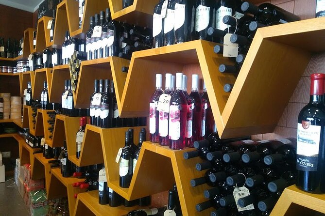 Kakheti-Sighnaghi Day Trip with wine tasting and Bodbe Monastery - What the English-speaking guide adds