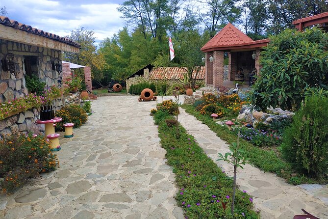Kakheti Wine Tour with 20+ Wine Tastings & Qvevri Masterclass - Stop one: meeting the qvevri master at Mekvevre Kbilashvili Marani