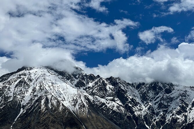 Kazbegi-Ananuri-Gudauri: Epic Views & History (Group) - Dariali Gorge and the northern gateway