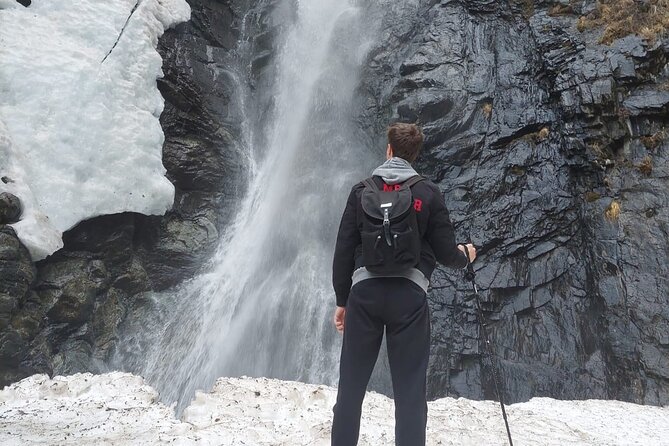 Kazbegi:Hiking to Gveleti Waterfall - The walk from Gveleti village