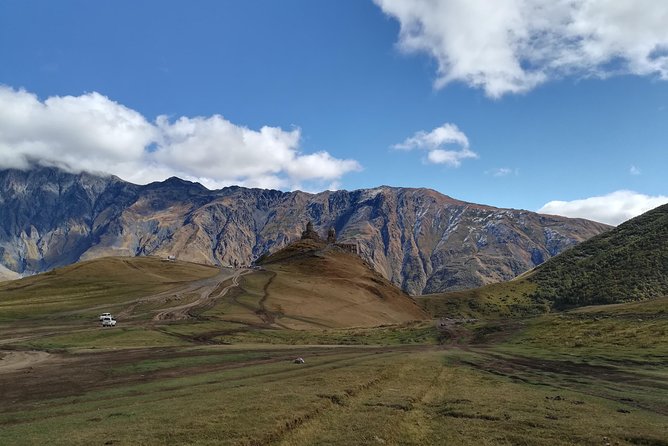 Kazbegi Tour from Tbilisi 2022 - The guide can shape the entire day
