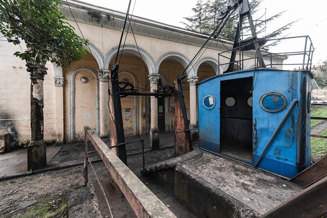 Kutaisi:Chiatura Tour with Katskhi Pillar & Cable Car Experience - Chiatura’s cable cars and Soviet industrial character