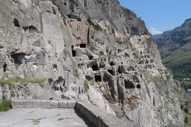 LEGENDARY PLACES OF GEORGIA: VARDZIA, BORJOMI, RABAT.( Group Tour) - Is this the right way to see Vardzia?
