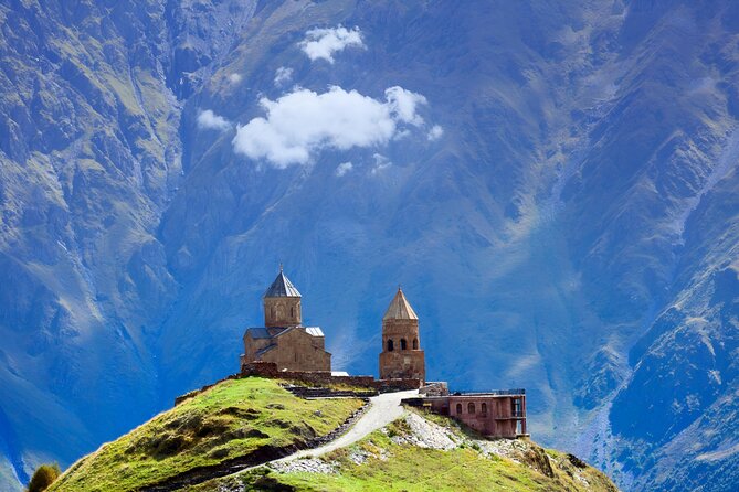 Magical Kazbegi Gudauri & Ananuri DayTrip GuidedTour from Tbilisi - Mleta honey and chacha tasting