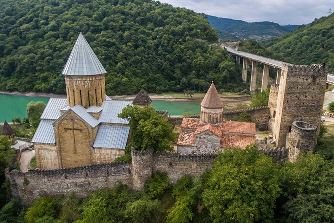 Mtskheta, Ananuri, Gudauri and Kazbegi Full Day Tour from Tbilisi - Pansheti’s mineral water and travertine formations