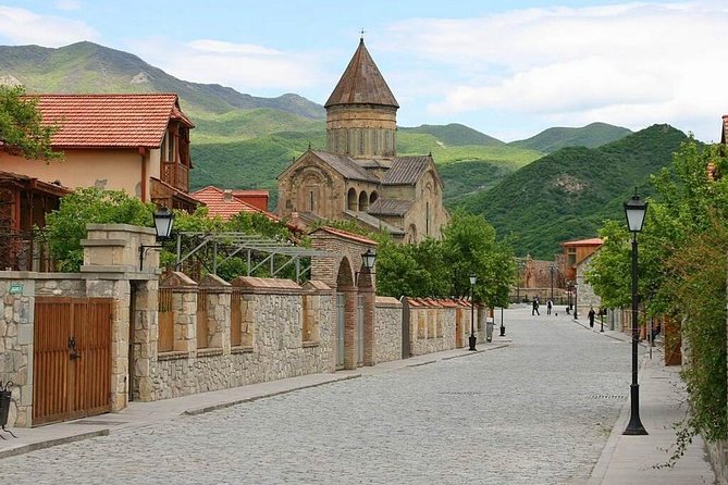 Mtskheta, Ananuri, Gudauri and Kazbegi Full Day Tour from Tbilisi - Guides, vehicles, and the value of a private day
