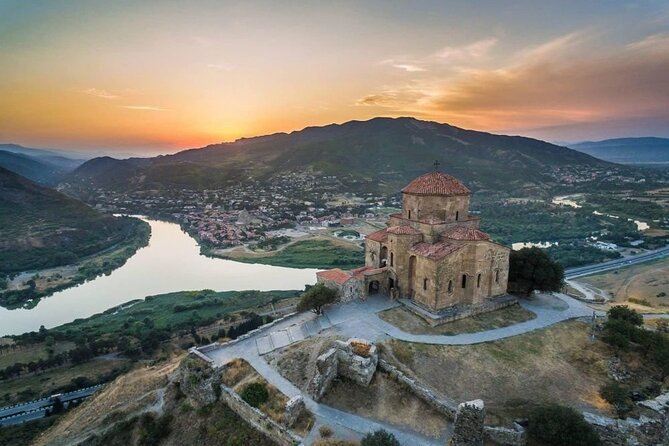 Mtskheta - Jvari Private Tour + Chronicles of Georgia - The Chronicles of Georgia and its giant stone columns
