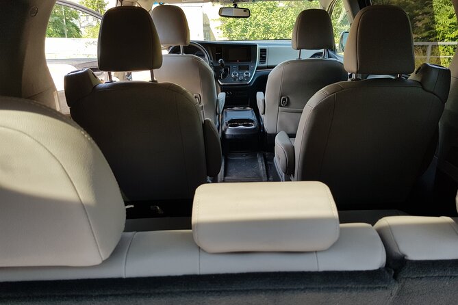 Private Departure Transfer: from Tbilisi Hotel to Tbilisi Airport - A straightforward ride from central Tbilisi to the airport