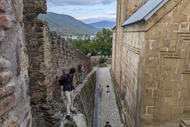 Private Full Day Trip to Kazbegi Mountains - Timing, lunch, and what to bring