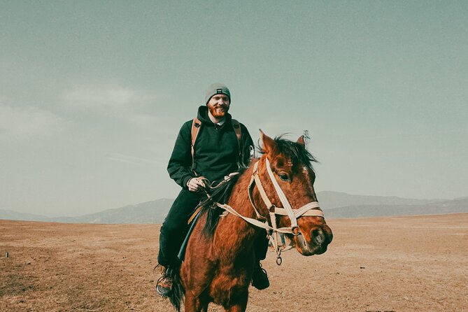 Private Horse Riding Adventure in Tbilisi - Leaving Tbilisi for an Hour on Horseback