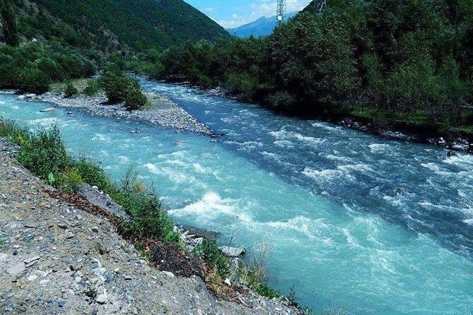 Private Tour: Ananuri Gudauri and Kazbegi - Pasanauri and the meeting of two Aragvi rivers
