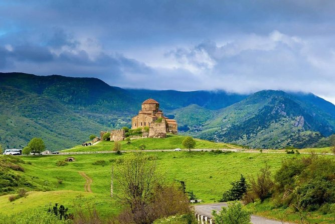 Private Tour to Mtskheta Stalin Museum Uplistsikhe Caves - Uplistsikhe, where the rock becomes a town