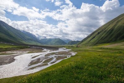 Round-Trip Bus Transfer to Truso Valley from Kazbegi