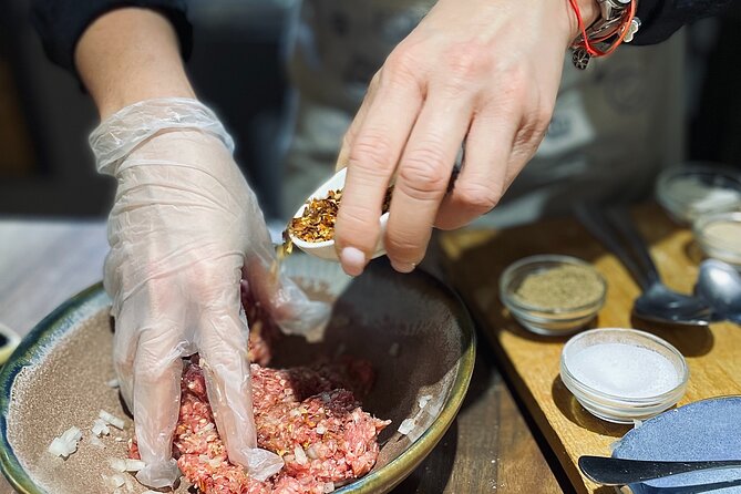 Small-Group Khinkali and Khachapuri Cooking Class in Tbilisi - Key points before you book