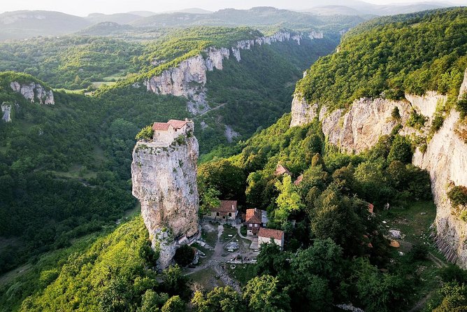 Soviet past - Private day tour to Chiatura, Katskhi pillar and Chronicles - The road from Tbilisi to Chiatura