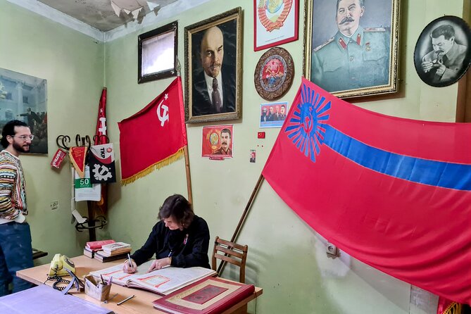 Soviet Tbilisi Tour - Off the beaten path - Extra architectural stops may add context