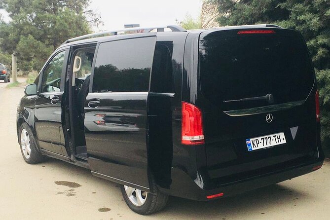 Tbilisi Airport to Gudauri, Bakuriani, Batumi, Tbilisi - The Mercedes-Benz V-Class and seven-seat layout