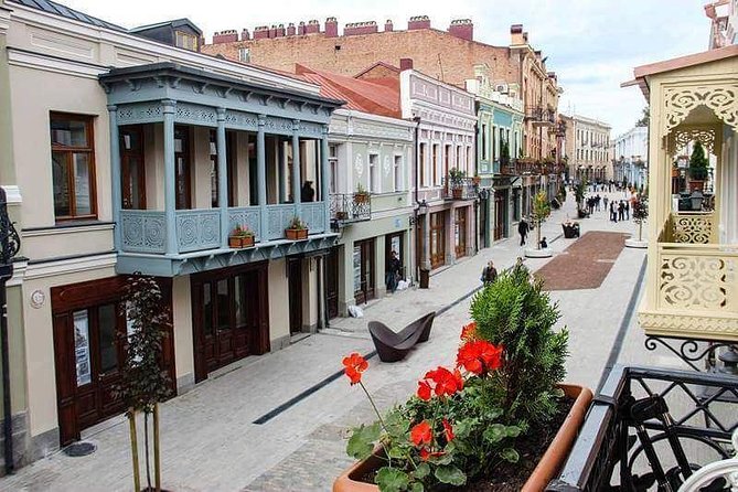 Tbilisi City Private Tour - Walking through Old Tbilisi’s sulfur-bath district