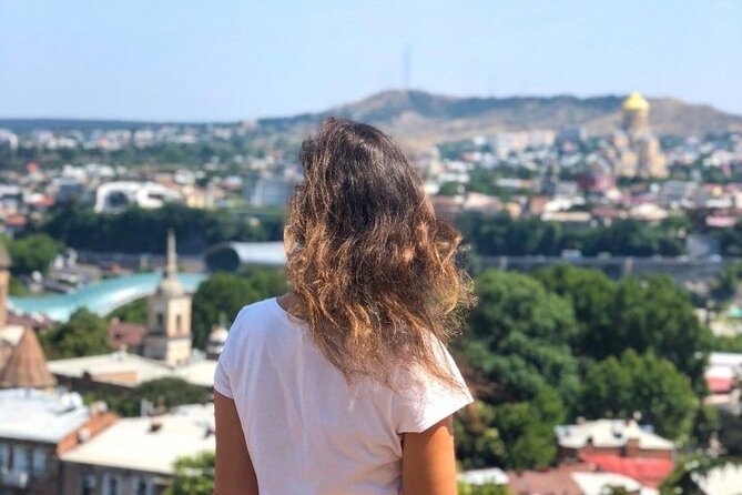 Tbilisi:Evening Walking & Talking Tour with Wine & Boat Ride - Rustaveli Avenue and Freedom Square