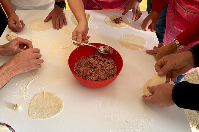 Tbilisi Food Tour in a Local Family - What the guides add to the evening