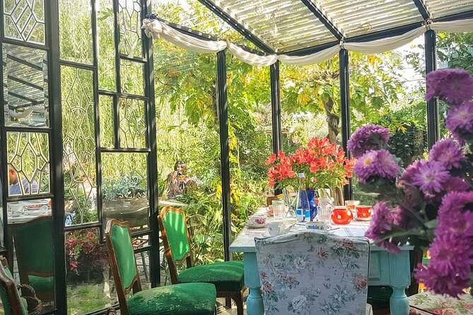 Tbilisi Lakes and Sightseeing tour - What the private guide adds to the day