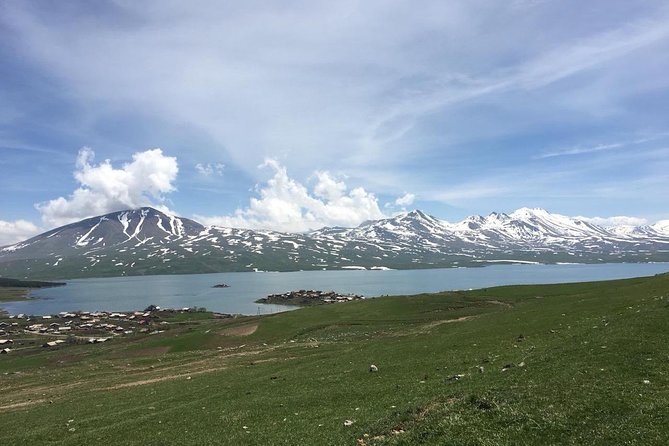 The Best of Georgia 7 Days Private Jeep Tour from Tbilisi - Day 4: Batumi’s gardens and the Enguri Reservoir